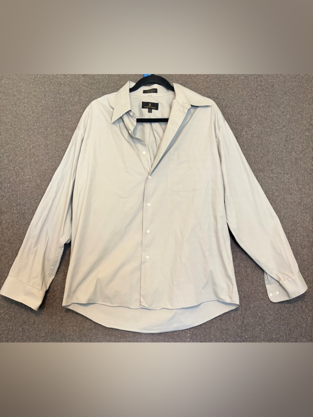 Men's Light Gray Long-Sleeve Dress Shirt — Classic Button-Down by